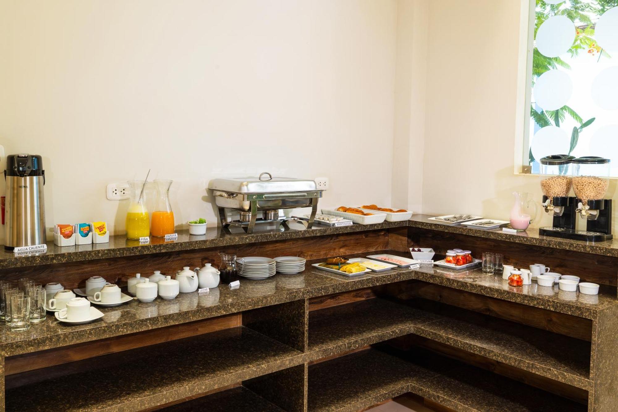 Hotel Solec بيورا المظهر الخارجي الصورة